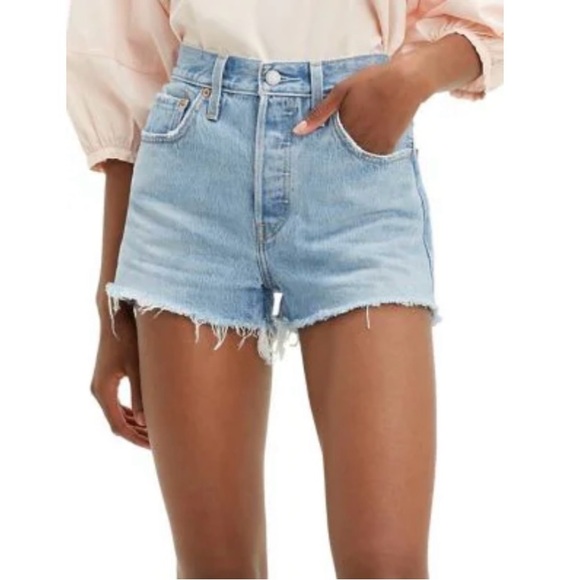 Levi’s 501 high-rise denim shorts. Size W28. - Picture 6 of 6